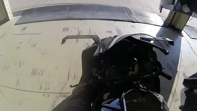 Kawasaki H2R Track Test смотреть онлайн