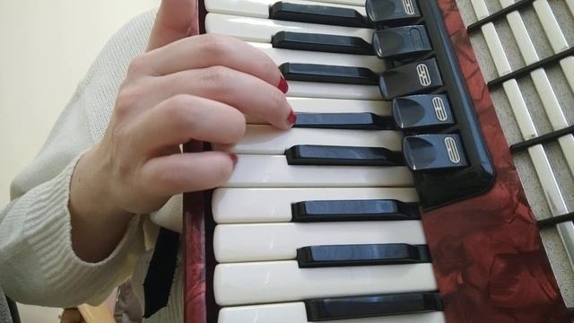 Мама еду я домой, на аккордеоне смотреть онлайн