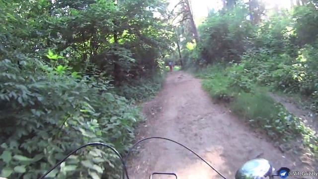 Велопокатушки по парку Серебряный Бор, дача Посольства США в Москве, и Домик Моржа смотреть онлайн