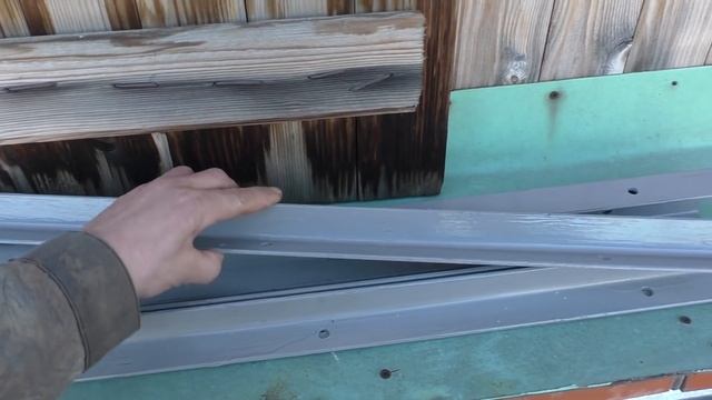 Делаю снегозадержатели на крыше гаража. смотреть онлайн