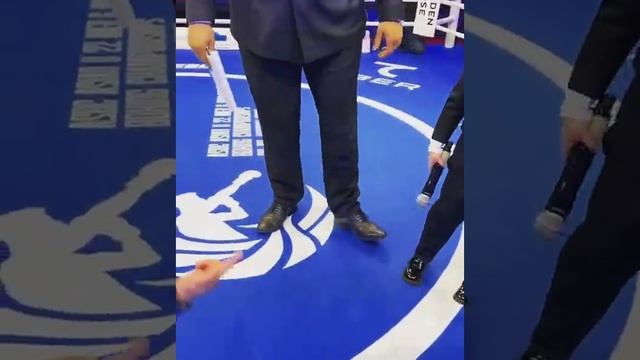 АБДУРОЗИК ПРОТИВ ХАСБУЛА смотреть онлайн
