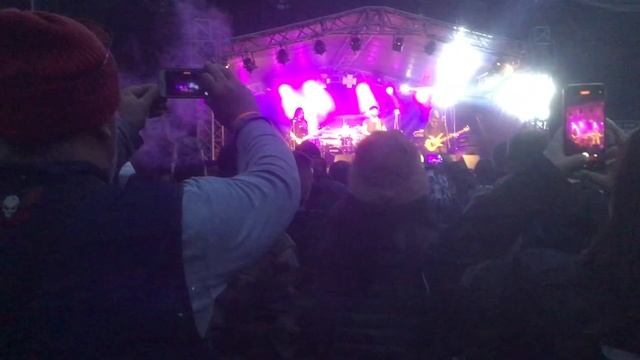 Пилот. Здесь живут сегодняшним днём. Штоль. Рок. Фестиваль. Город Луга. Ленинградская область. смотреть онлайн