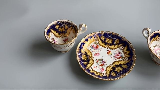 Чайно-кофейное трио Coalport c1830 смотреть онлайн