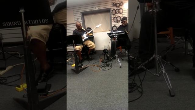 Digitech Trio Demo смотреть онлайн