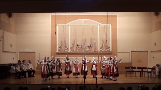 #ETHNOgnesin Ехал Ванька из Рязаньки _хороводная \\ Vanka was driving from Ryazan _ round dance son смотреть онлайн