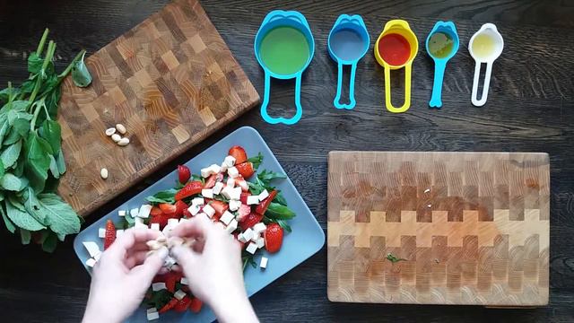 Обязательно попробуйте этот салат с КЛУБНИКОЙ. НЕВЕРОЯТНО ВКУСНЫЙ!/My SALAD смотреть онлайн