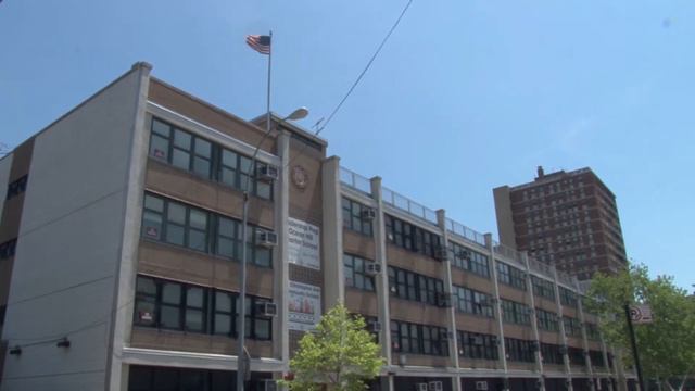 Leadership Preparatory Ocean Hill Charter School смотреть онлайн