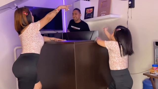 COPYING MOMMY FOR A DAY | TONI FOWLER AND TYRONIA FOWLER смотреть онлайн