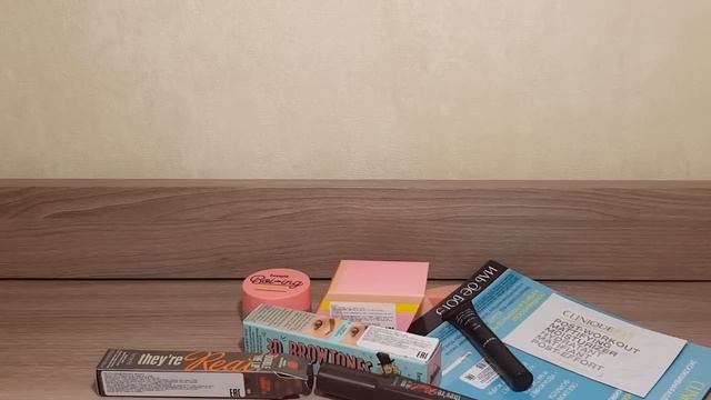 Покупки декоративной косметики: Benefit, Essence, DE.CO, Chanel