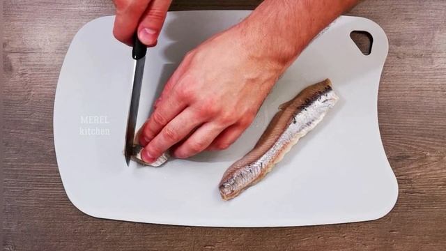 ВОТ как НУЖНО готовить СЕЛЕДКУ! 2 вкусные закуски из селедки, которые стоит приготовить! смотреть онлайн