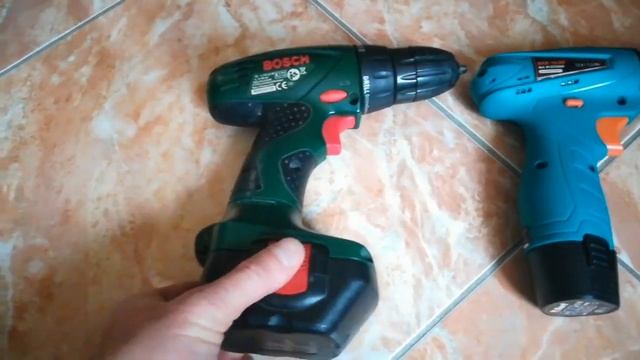 Шуруповерты BORT BAB-10,8X и BOSCH PSR-12, краткий обзор и различия, вес и размер смотреть онлайн