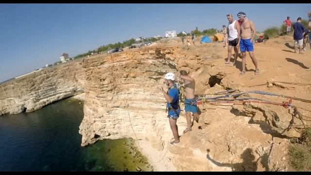 Андрей cape Fiolent, ropejumping with Skyline x-team in Crimea смотреть онлайн