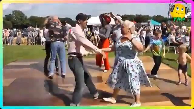 CCR - Rock'n Roll Is King смотреть онлайн