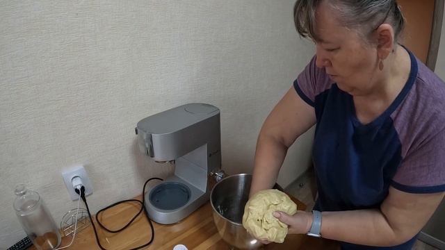 ВЛОГ/ПЕКУ БУЛОЧКИ/МИША У НАС/СУП ПШЕННЫЙ/11.11.2023 г