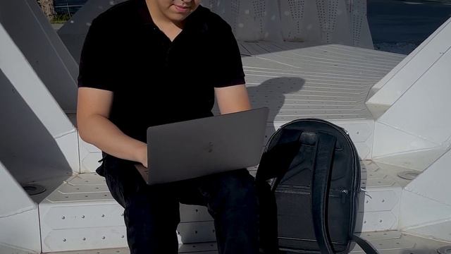 Опыт использования MacBook Air M1 (2020) все еще ТОП?! | Стоит ли покупать в 2023 году? смотреть онлайн