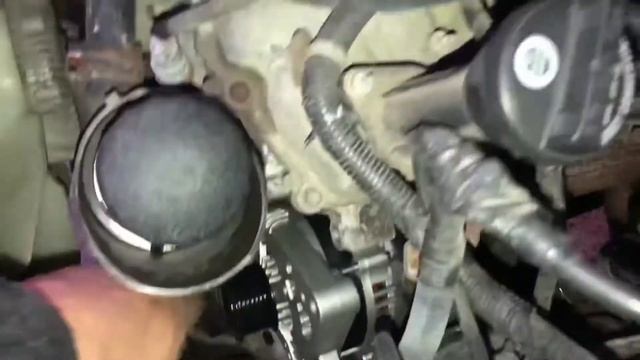 Cómo reemplazar el Alternador 2007 Toyota Tacoma смотреть онлайн
