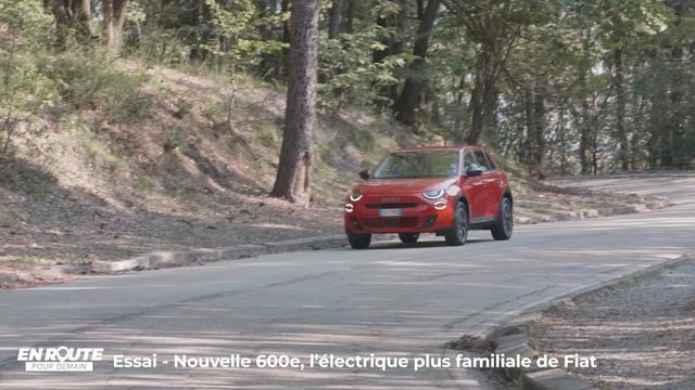 Essai - Nouvelle 600e, l'électrique plus familiale de Fiat смотреть онлайн