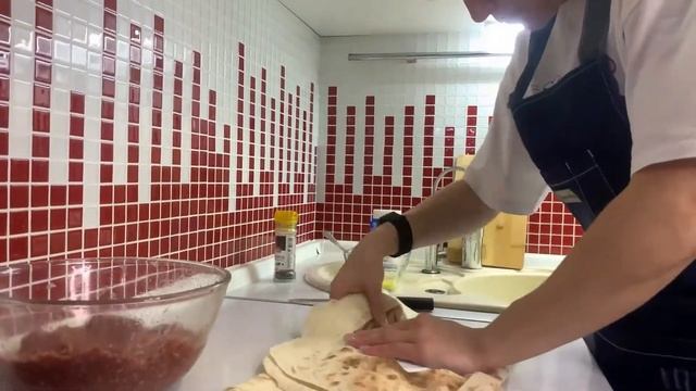 Как Приготовить Чебуреки//Чебуреки с Мясом//Быстрый Рецепт смотреть онлайн