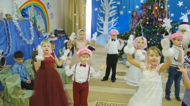 Танец девочек и мальчиков смотреть онлайн
