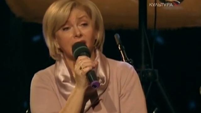 За городом смотреть онлайн