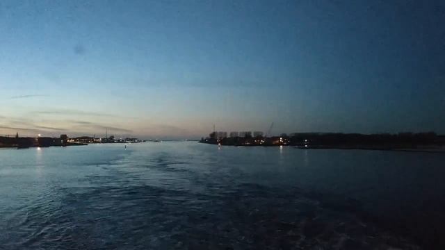 Заезд и съезд фурой с парома Gedser - Rostock