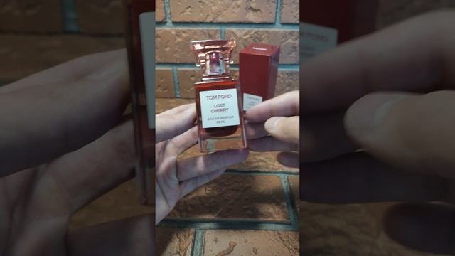 Сочная вишня и древесные ноты в сочетании с горьким миндалём. Аромат для женщин Том Форд Лост Черри смотреть онлайн