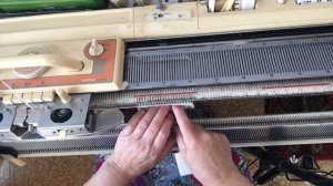 Вязаные следки  на вязальной машине.