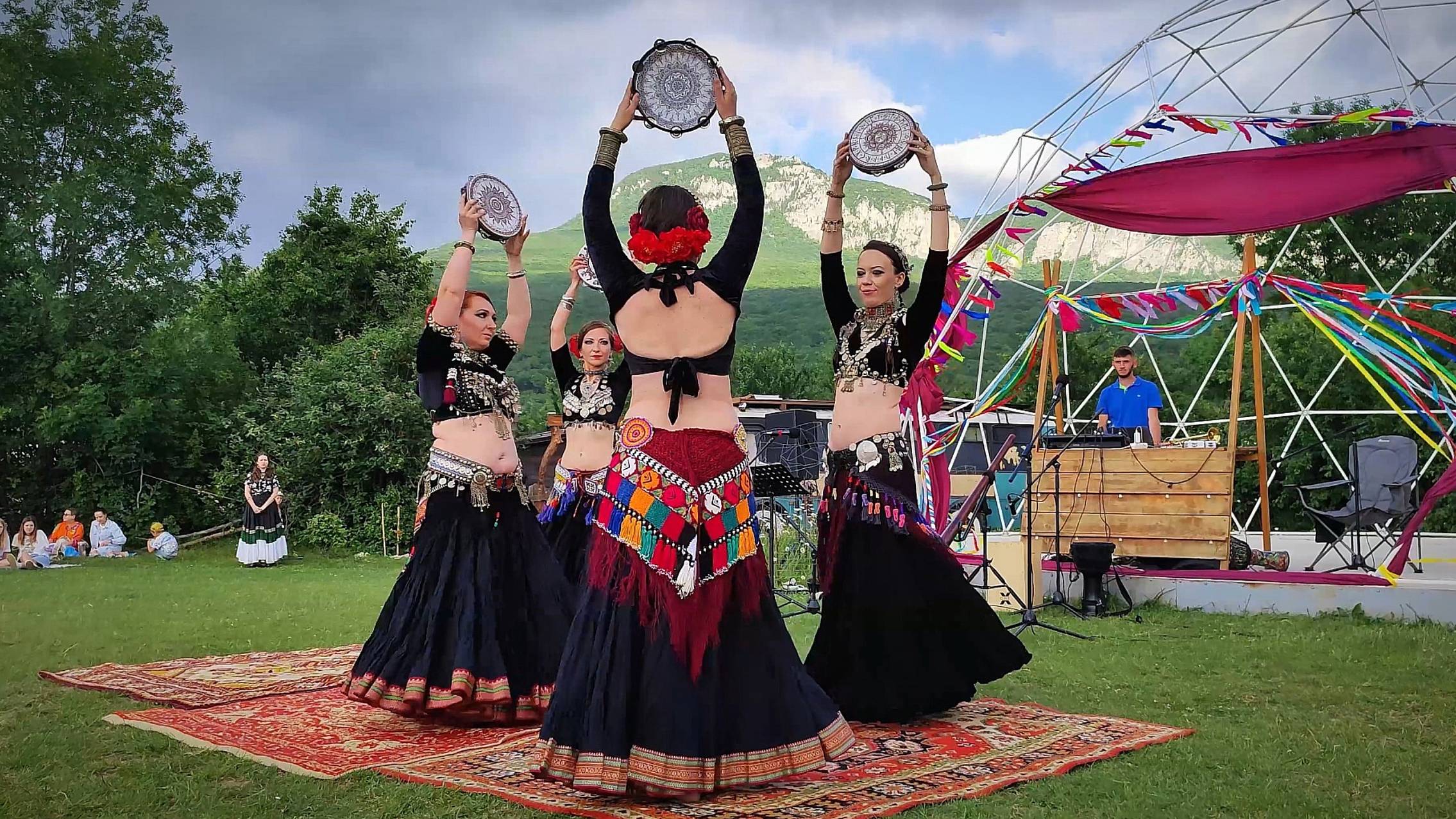 Dakra Tribe (Симферополь) - Трайбл с тамбуринами | The Huntress | Бельбекская ярмарка