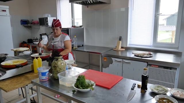 Рецепт фаршированного судака от рыболовно-охотничьей базы "Икра" смотреть онлайн