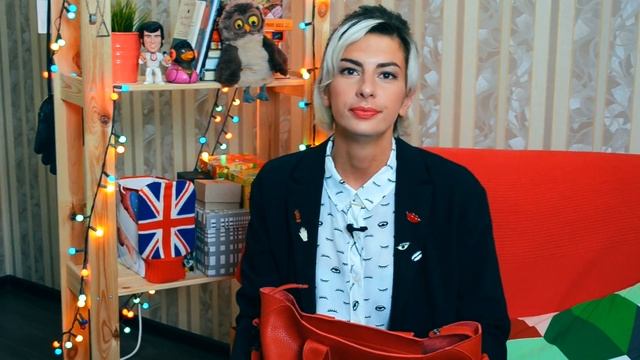 Она популярна в интернете, но что скрывается за этой славой? ВСЯ ПРАВДА на Puzzle English LIVE