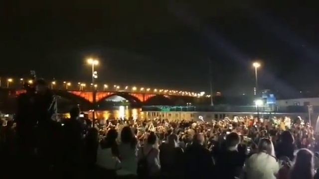 Запуск цветодинамической подсветки Коммунального моста в Красноярске смотреть онлайн