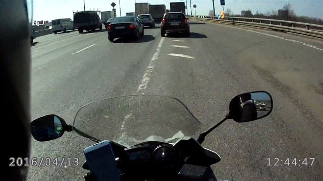 Каширское шоссе - 33 км. МКАД. 13.04.2016 смотреть онлайн