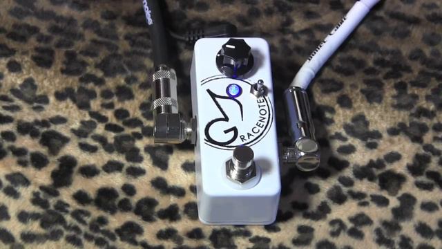 Gracenote Custom DYNAMIC BOOST guitar pedal demo with Les Paul смотреть онлайн