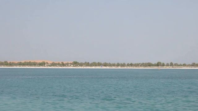 26.09.2023. ОАЭ. Абу-Даби. Набережная Персидского залива. Часть 1. Виды на остров Лулу напротив