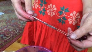 Очистка вишни от косточек шпилькой