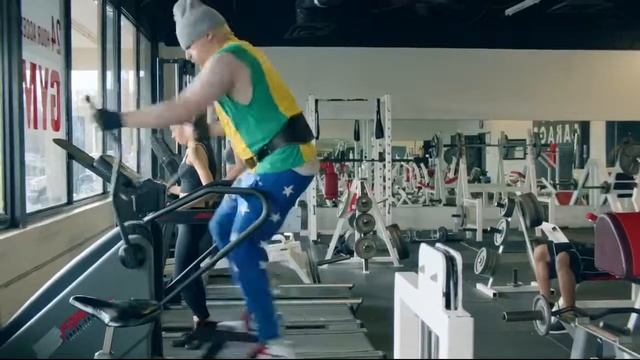 World Peace - 'Guy Heaven' Sktech смотреть онлайн