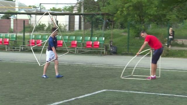 Новая порция интересных челленджей. Кто сильнее? Тренер по вратарям или журналист?