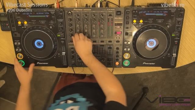 Dubsons @ Vibecast Sessions #206 - Vibe FM Studios смотреть онлайн