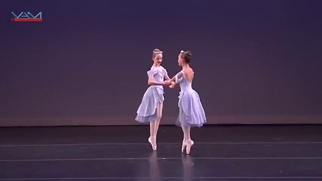 Anna and Hannalise dancing Ocean and Pearls (finals) смотреть онлайн