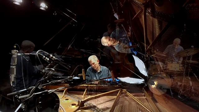 Brad Mehldau with Jorge Rossy and Felix Moseholm (2020), Part 4 смотреть онлайн