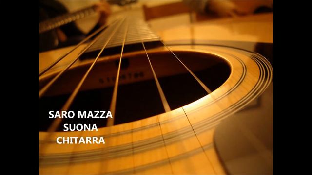 SARO MAZZA SUONA CHITARRA смотреть онлайн