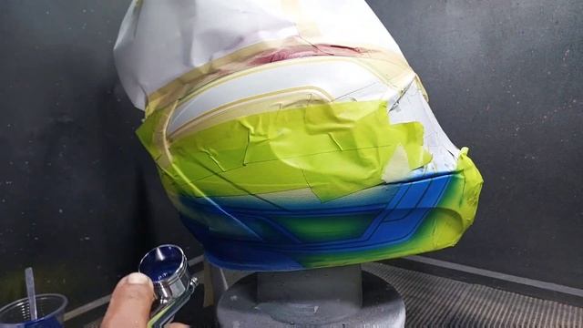 CUSTOM PAINT AIRBRUSH HELMET DESIGN REDBULL смотреть онлайн