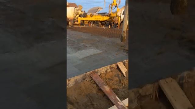 монолитная плита фундамента заливка смотреть онлайн