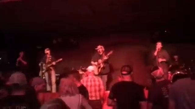 The Bill Miles Band opening for Colt Ford at The Boathouse Live смотреть онлайн