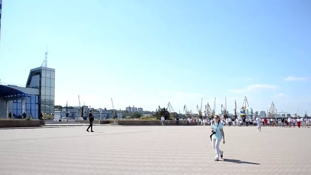 В Одессе более 3 тысяч человек выстроились вышиванковую цепь смотреть онлайн