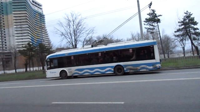 Троллейбусы БКМ-321 и Днипро Т103, а также вагоны покидающие "Олейну", Днепр(2017) смотреть онлайн