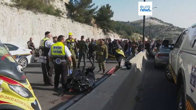Cisgiordania: morti e feriti in un attentato vicino a Gerusalemme, per Hamas "operazione eroica" смотреть онлайн