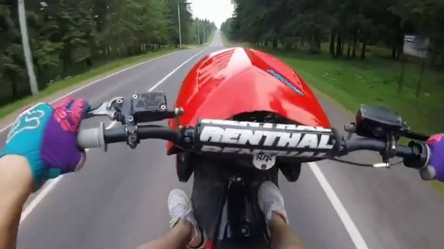 СТАНТ НА YAMAHA AEROX | ЧУДЕСНЫЙ СКУТЕР ДЛЯ НАЧАЛА смотреть онлайн