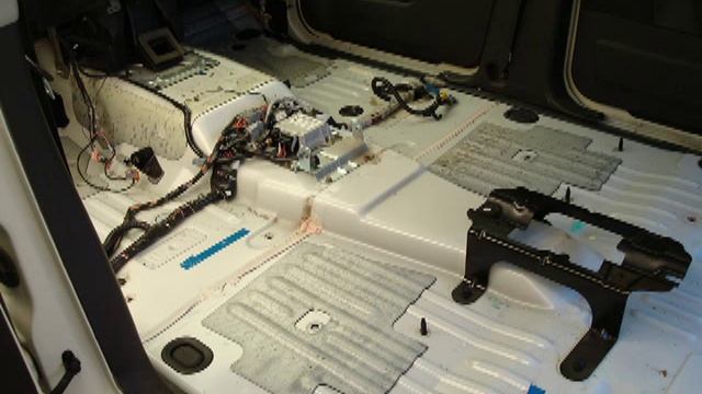 2004 Explorer Build Update # 3 Remove Roof interior and door panels смотреть онлайн