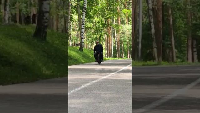 Скоростной проход на моноколесе в Кисловодске #кисловодск #кмв #моноколесо #кавказ #туризм #отдых смотреть онлайн